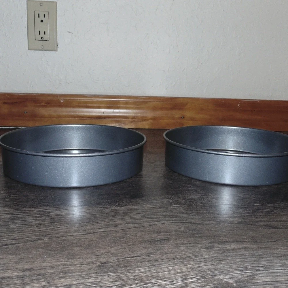 Calphalon Round Cake Pan Set 2pc 9in Gray Excellent Nonstick Steel Bakeware